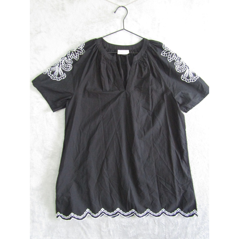 Universal Thread Black Embroidered Scalloped Trim‎ Tunic Top Size S